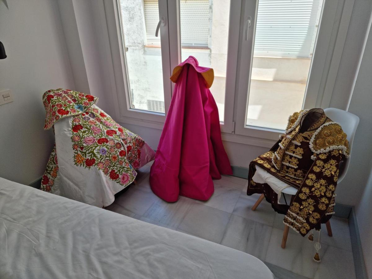 Philippe'S Home Triana Con Terraza Севілья Екстер'єр фото