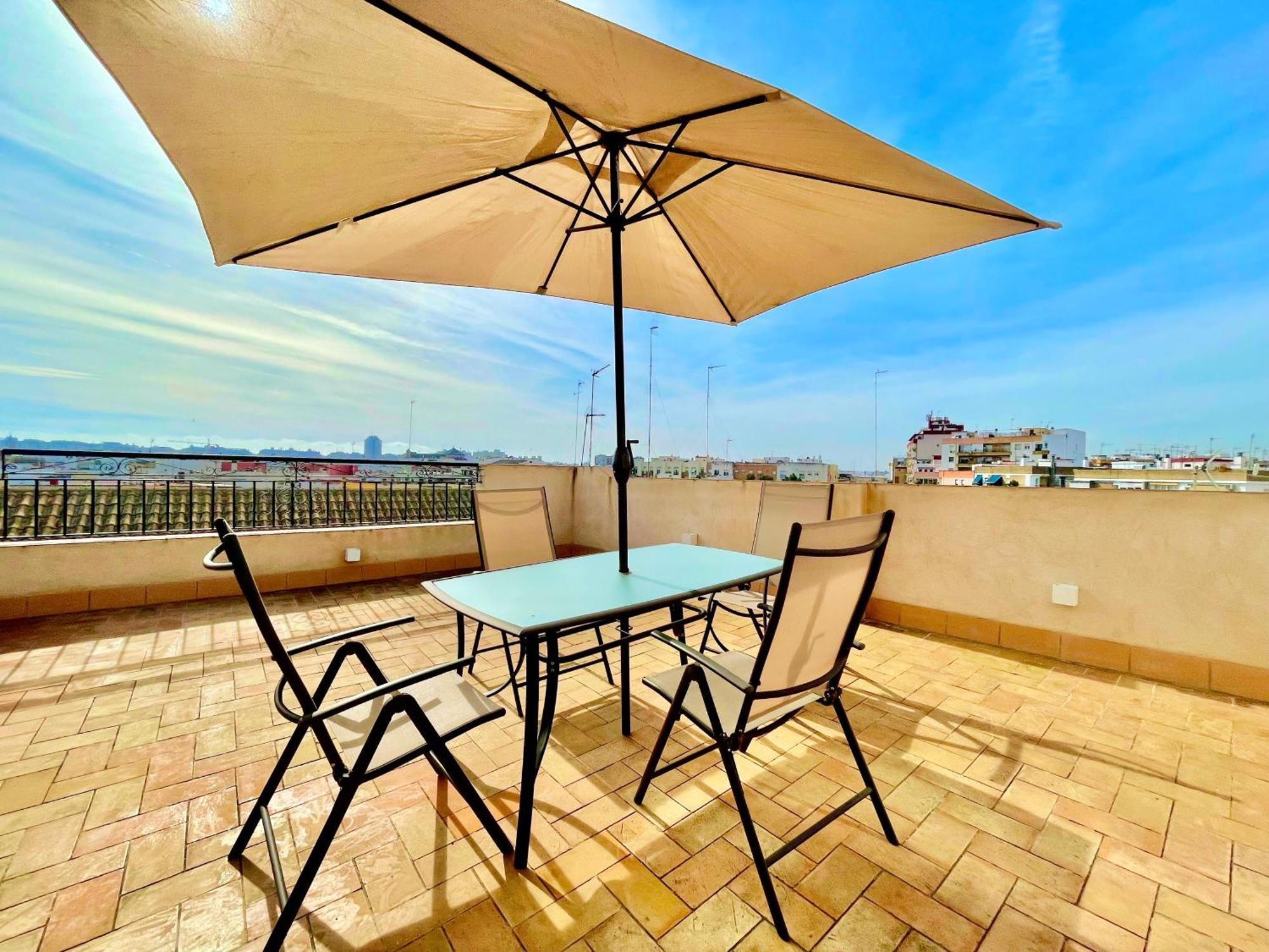 Philippe'S Home Triana Con Terraza Севілья Екстер'єр фото